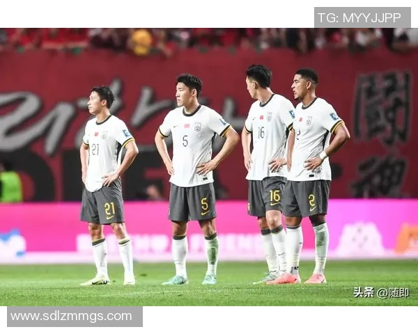 外国足球球星加盟中国国家队对提升国内足球水平的潜在影响与挑战分析